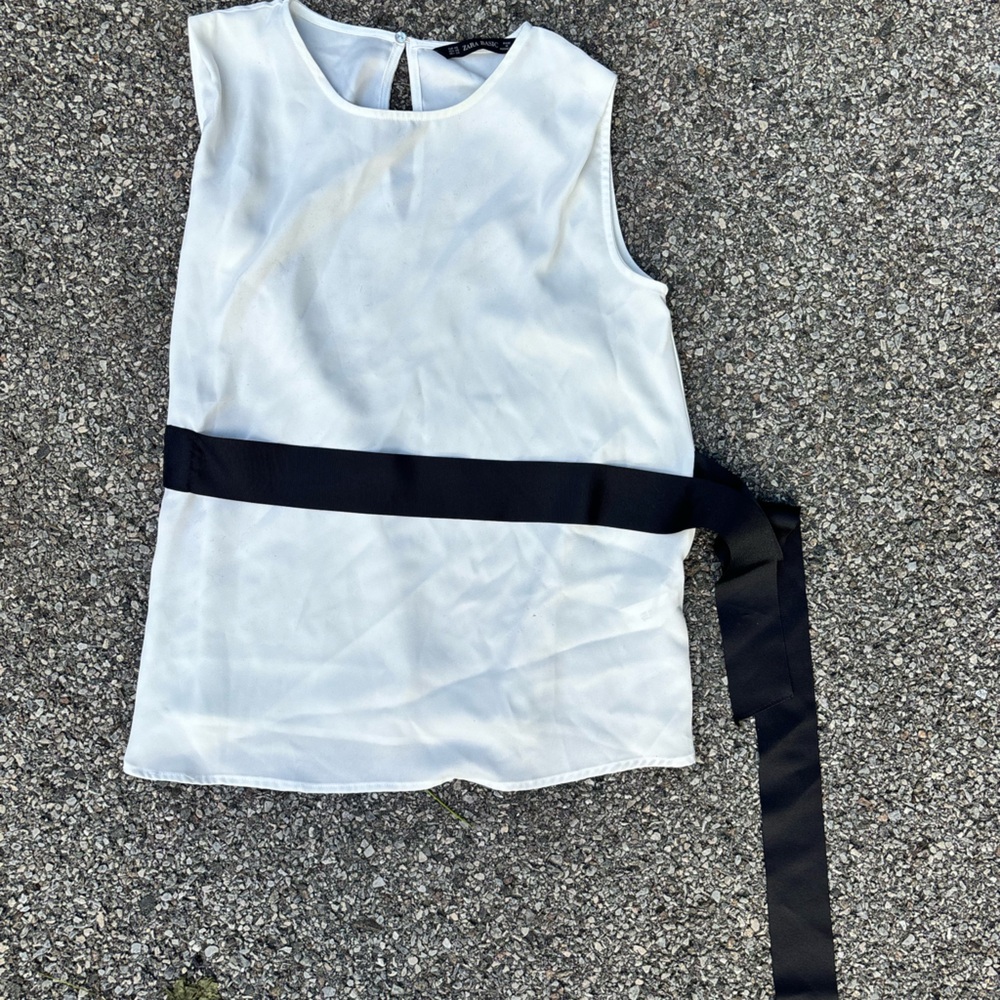 White top with ribbon tie